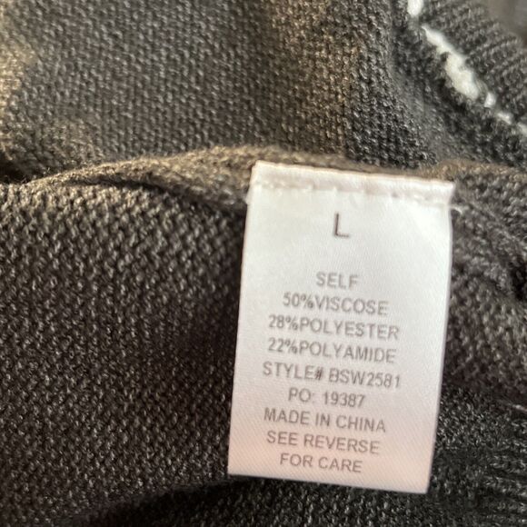BaeVely The Lindale Distressed Detail V Neck Sweater Size Large Charcoal NWT - Picture 11 of 13